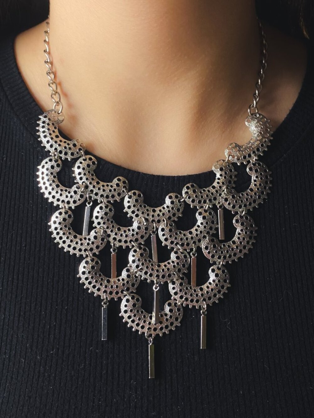 Sarah Coventry Charisma Vintage Frontal Bib Chainmail Statement Bib Necklace